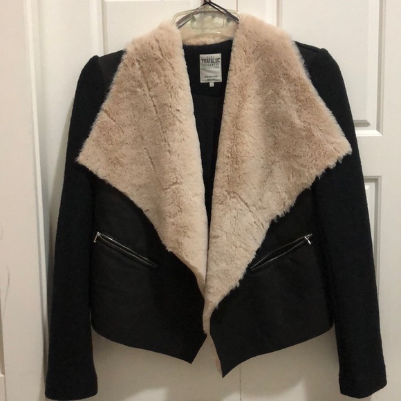 Zara Trafaluc Outerwear Never Worn - Picture 1 of 3